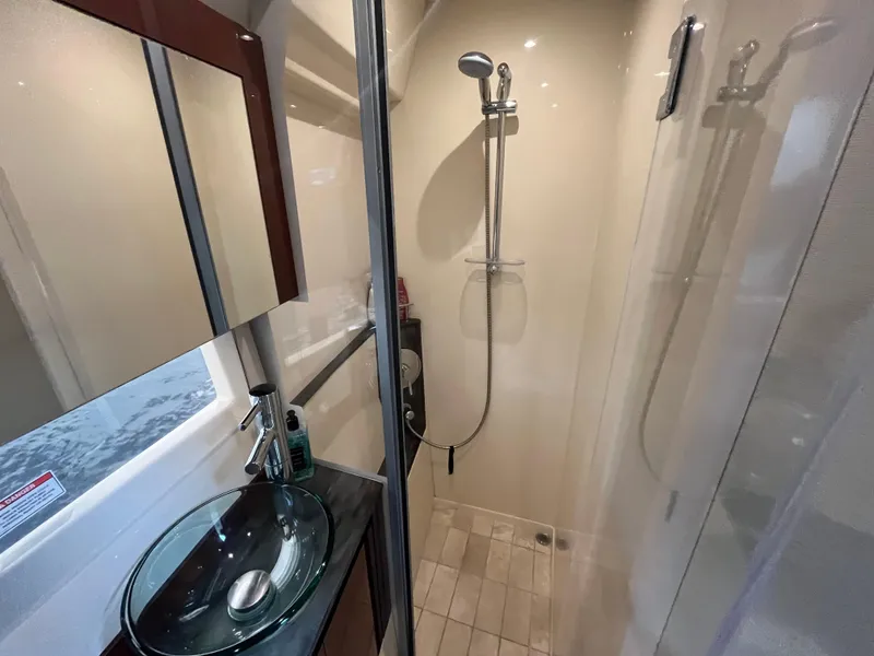 Slide: The Image of Sea Ray Sundancer 460 2017 - 118