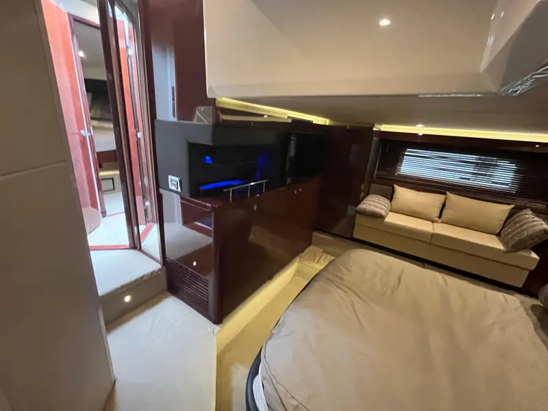 Slide: The Image of Sea Ray Sundancer 460 2017 - 127