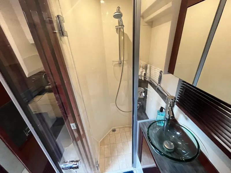 Slide: The Image of Sea Ray Sundancer 460 2017 - 143