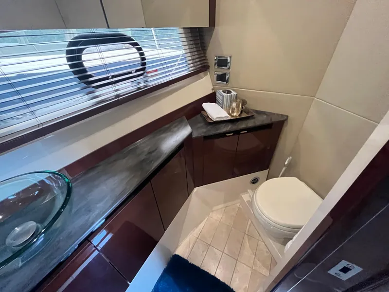 Slide: The Image of Sea Ray Sundancer 460 2017 - 148