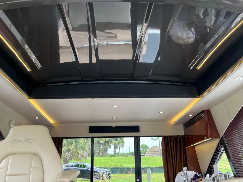 Slide: The Image of Sea Ray Sundancer 460 2017 - 64