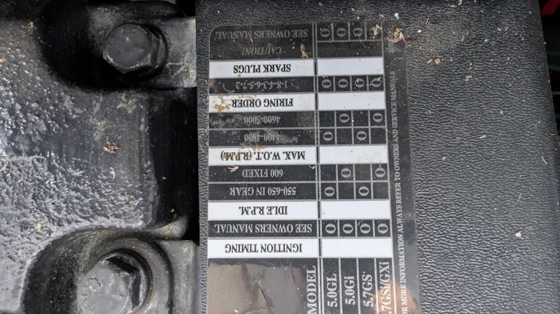 Slide: The Image of Engine label of a 2002 Carver 350 Mariner. - 37