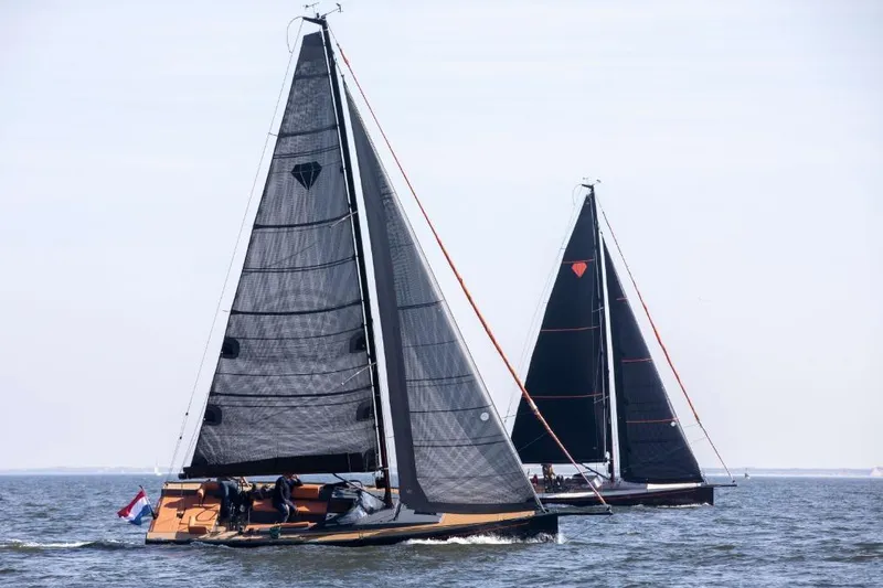 Slide: The Image of 2026 Saffier SE 33 Life sailboats on open water, showcasing sleek design and performance. - 5