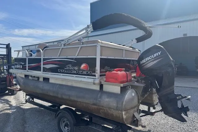 Slide: The Image of 2015 Sun Tracker Bass Buggy 16 DLX pontoon boat with Mercury outboard motor. - 6