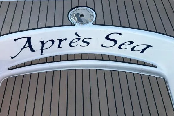 Slide: The Image of Lagoon 420 2008 yacht with "Après Sea" name on deck. - 62