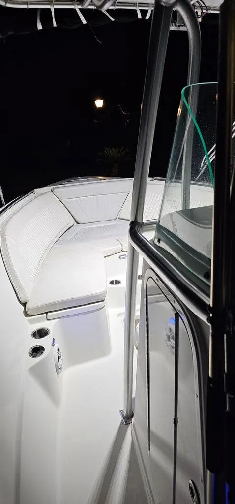 Slide: The Image of Sailfish 2360 CC 2008 - 22