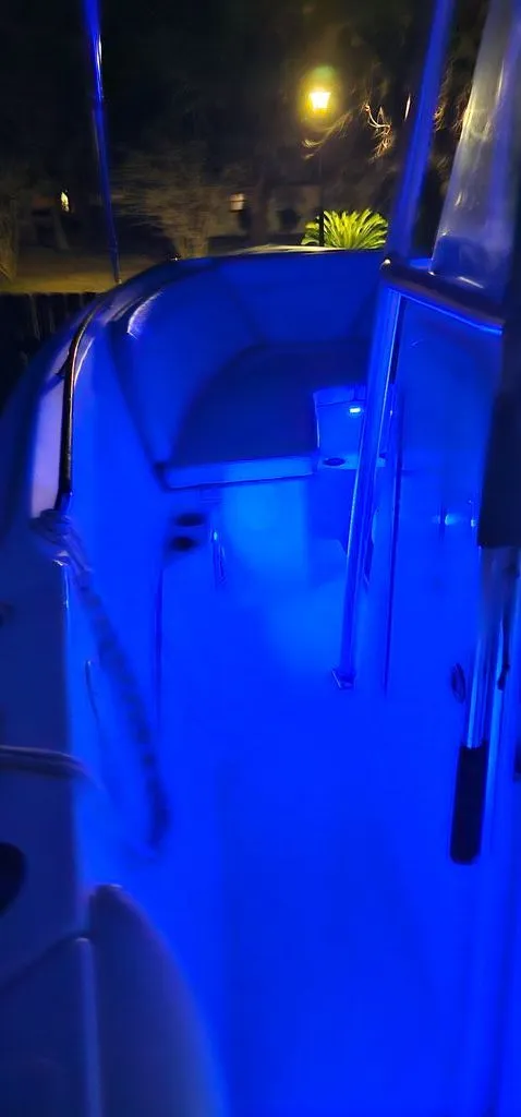 Slide: The Image of Sailfish 2360 CC 2008 - 37