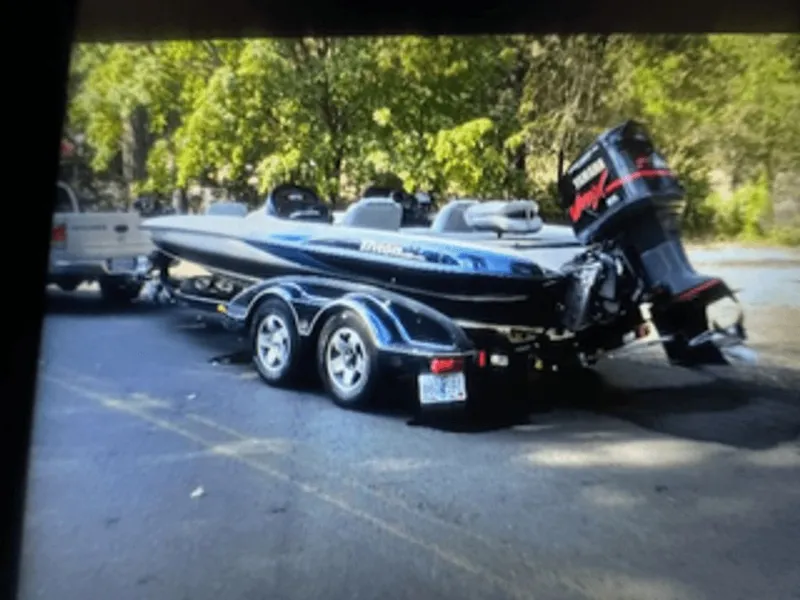 Slide: The Image of Triton 21 TR 2001 - 14