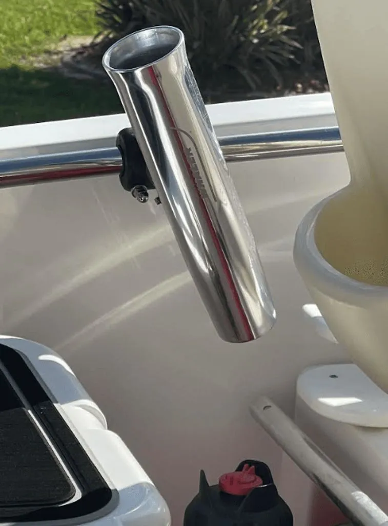 Slide: The Image of Boston Whaler 160 Super Sport 2023 - 13