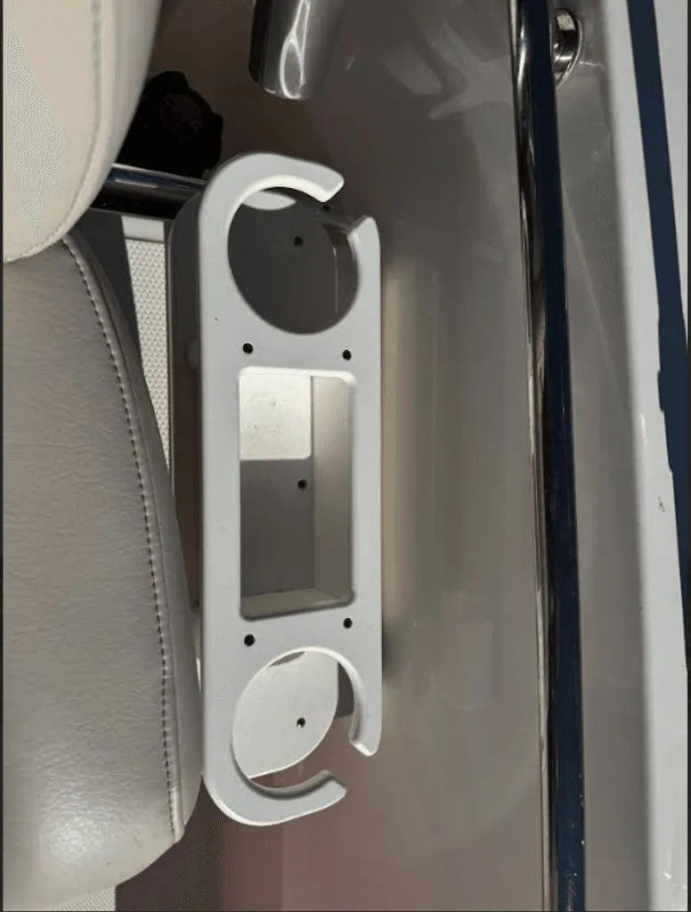 Slide: The Image of Boston Whaler 160 Super Sport 2023 - 15