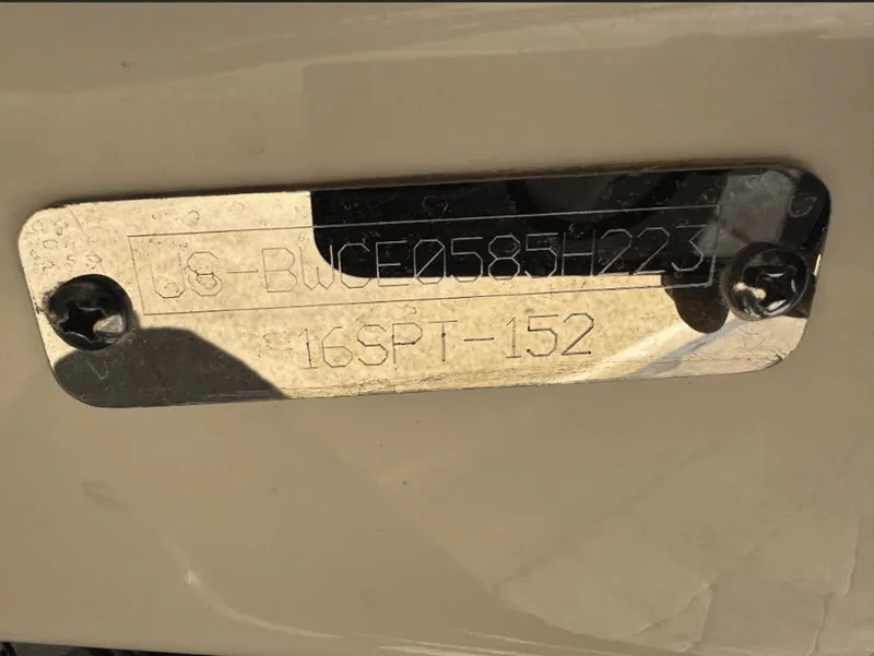 Slide: The Image of Boston Whaler 160 Super Sport 2023 - 22