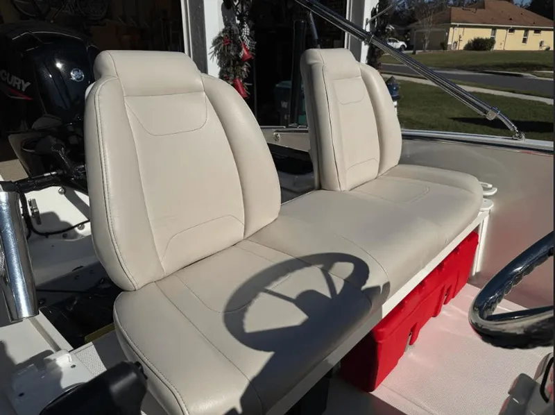 Slide: The Image of Boston Whaler 160 Super Sport 2023 - 7