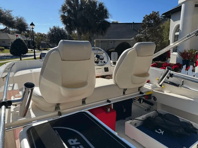 Slide: The Image of Boston Whaler 160 Super Sport 2023 - 8