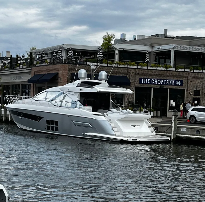 Slide: The Image of Azimut S6 2019 - 8