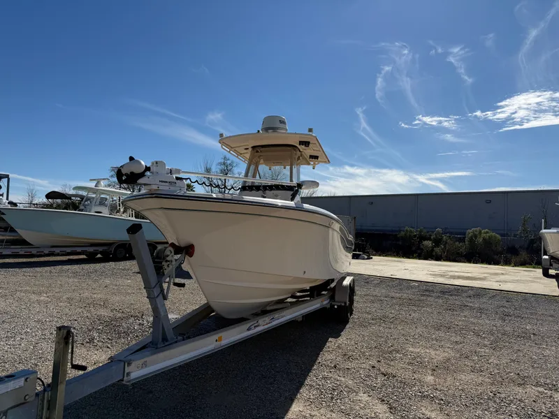 Slide: The Image of Grady-White Fisherman 257 2017 - 4