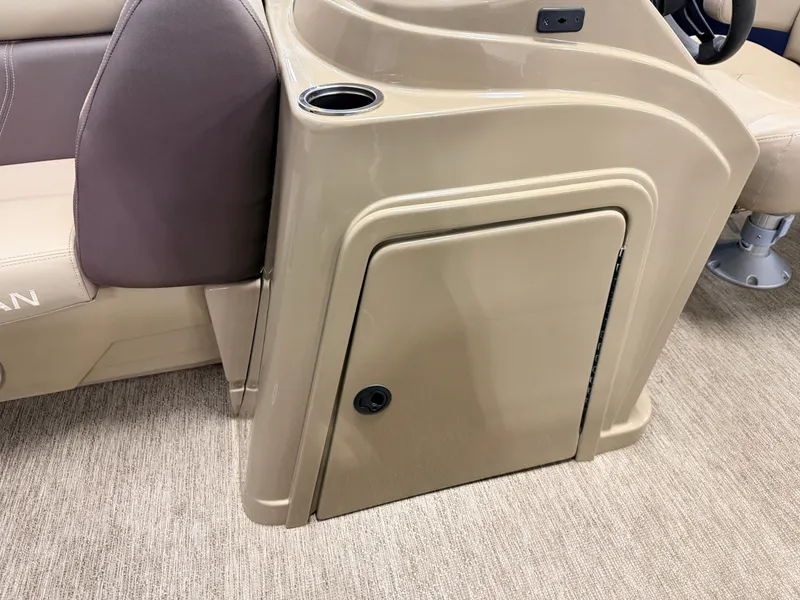 Slide: The Image of Sylvan Mirage 820 Fish & Cruise 2022 - 17