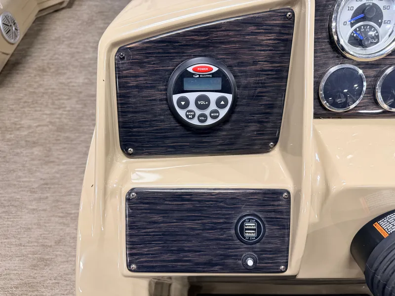 Slide: The Image of Sylvan Mirage 820 Fish & Cruise 2022 - 21