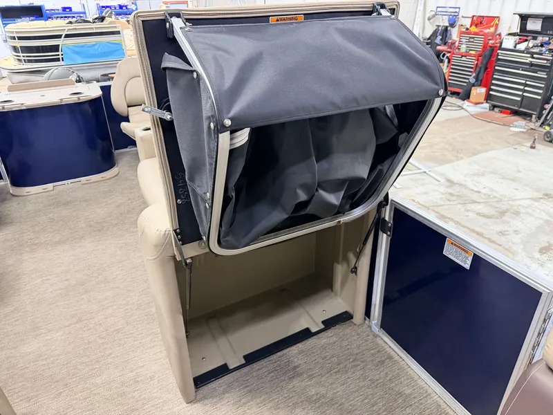 Slide: The Image of Sylvan Mirage 820 Fish & Cruise 2022 - 26