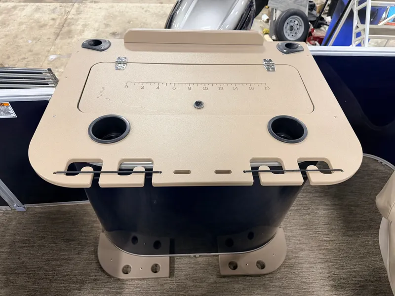 Slide: The Image of Sylvan Mirage 820 Fish & Cruise 2022 - 30