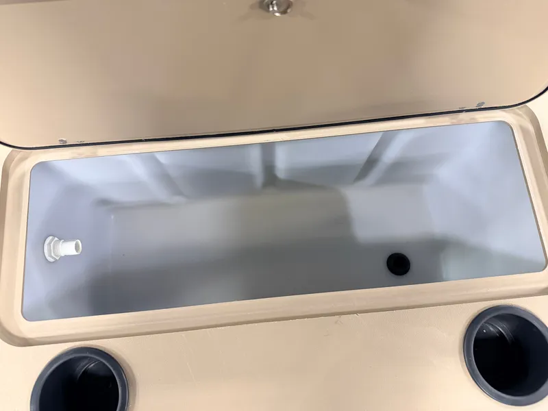 Slide: The Image of Sylvan Mirage 820 Fish & Cruise 2022 - 31