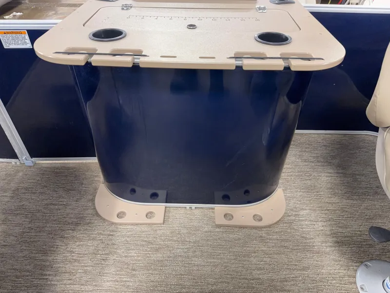 Slide: The Image of Sylvan Mirage 820 Fish & Cruise 2022 - 32