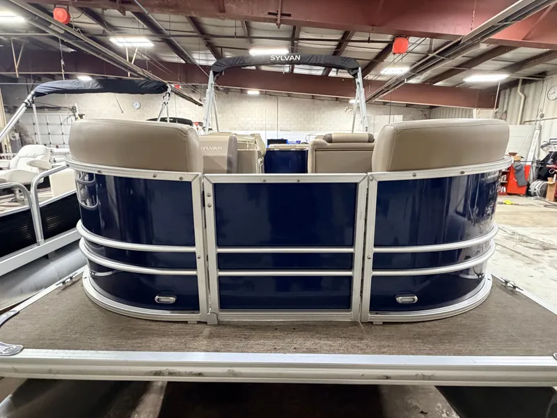 Slide: The Image of Sylvan Mirage 820 Fish & Cruise 2022 - 36