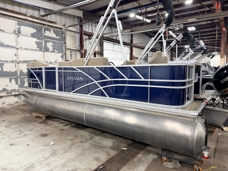 Slide: The Image of Sylvan Mirage 820 Fish & Cruise 2022 - 41