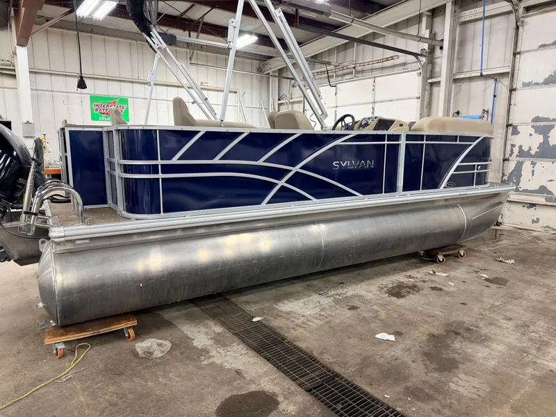 Slide: The Image of Sylvan Mirage 820 Fish & Cruise 2022 - 46