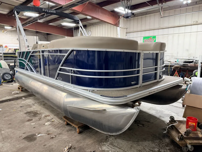 Slide: The Image of Sylvan Mirage 820 Fish & Cruise 2022 - 49