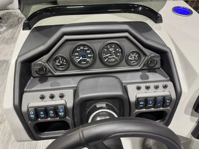 Slide: The Image of Bentley Pontoons Legacy 220 Navigator DL Quad Lounge 2026 - 14