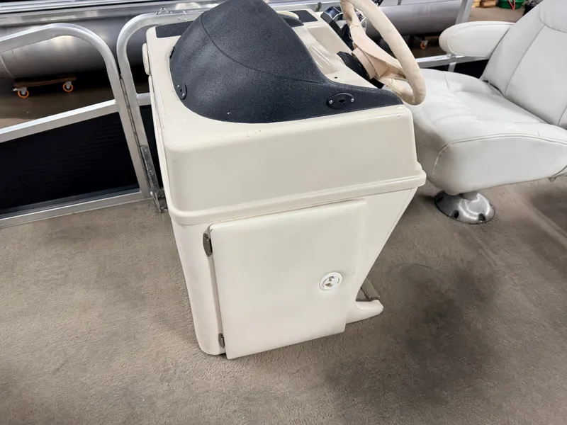 Slide: The Image of Misty Harbor 1880 CF Explorer Pontoon 2006 - 19