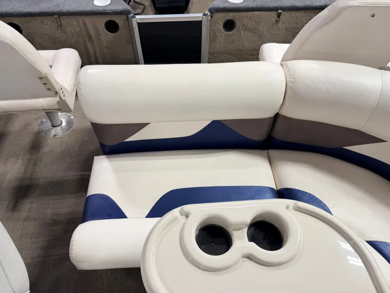 Slide: The Image of Misty Harbor 1880 CF Explorer Pontoon 2006 - 29