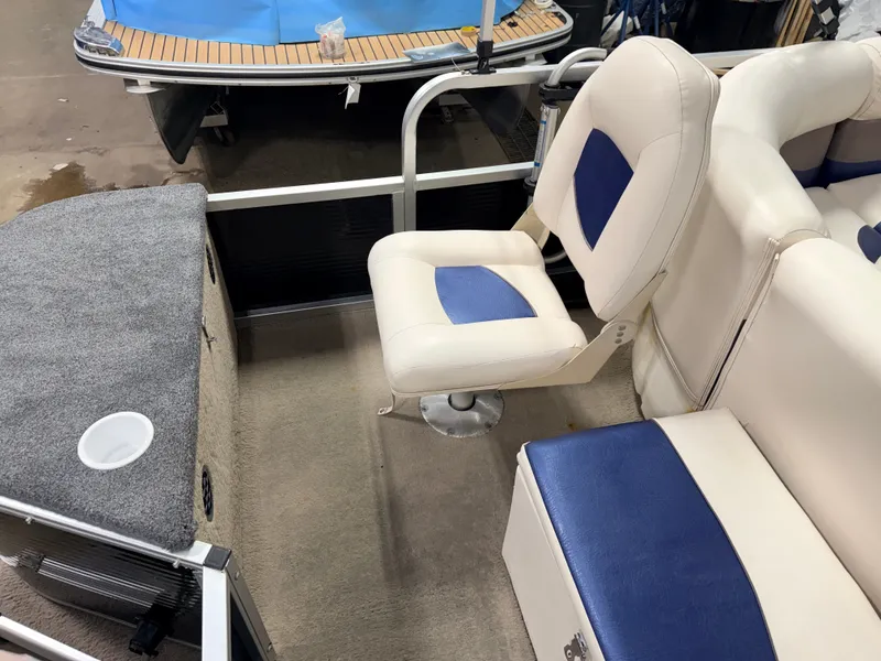 Slide: The Image of Misty Harbor 1880 CF Explorer Pontoon 2006 - 34