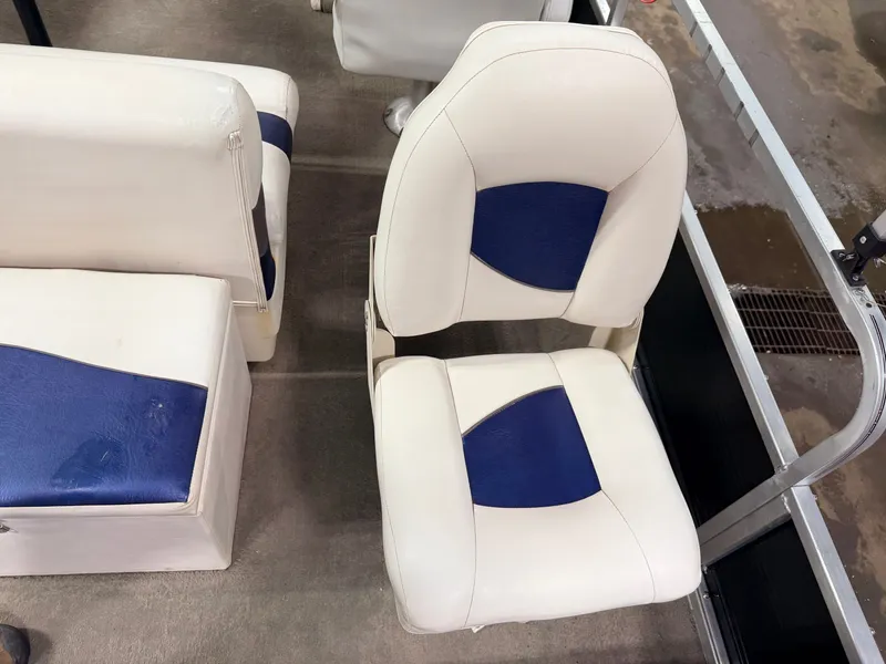 Slide: The Image of Misty Harbor 1880 CF Explorer Pontoon 2006 - 41