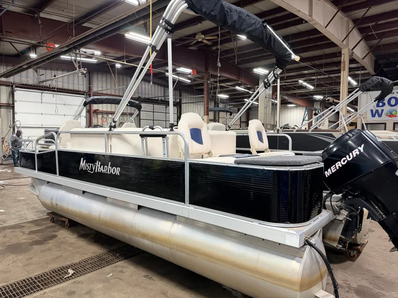 Slide: The Image of Misty Harbor 1880 CF Explorer Pontoon 2006 - 46
