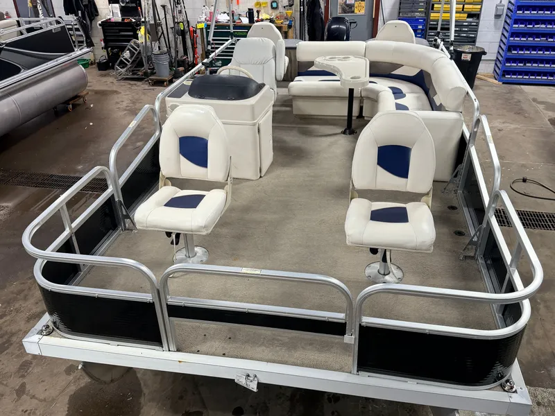 Slide: The Image of Misty Harbor 1880 CF Explorer Pontoon 2006 - 9