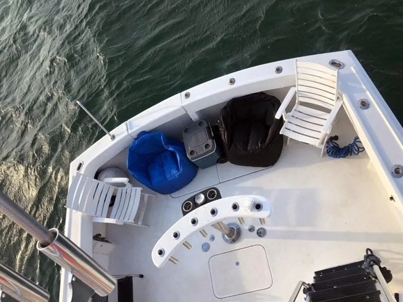 Slide: The Image of Cockpit Viewed From Flybridge - 7