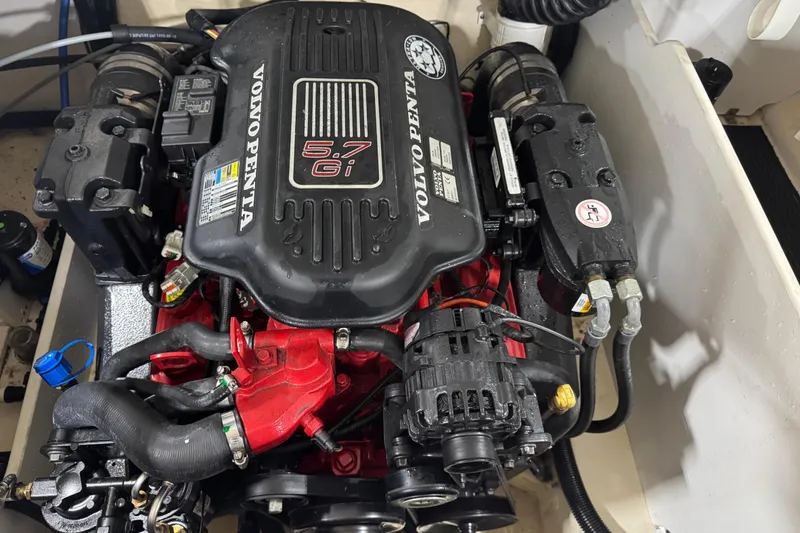 Slide: The Image of Volvo Penta 5.7 Gi engine in a 2006 Monterey 234FS boat. - 13