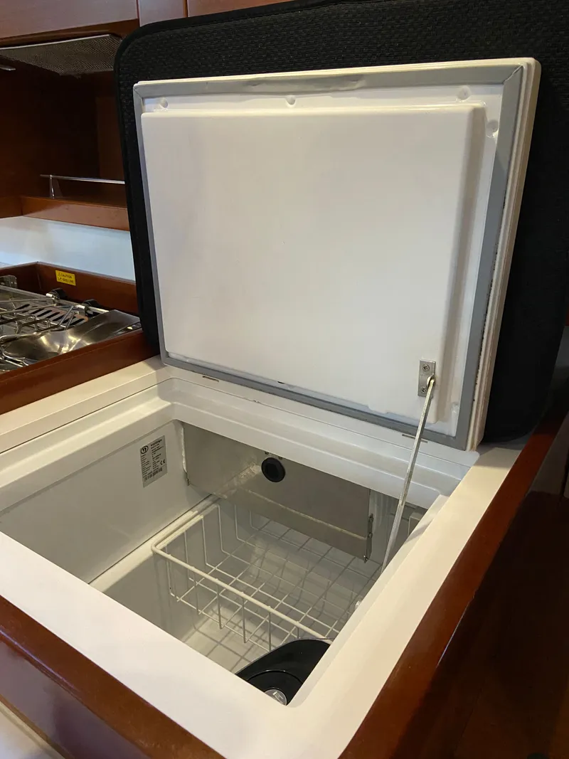 Slide: The Image of Beneteau Oceanis 58 2012 - 27