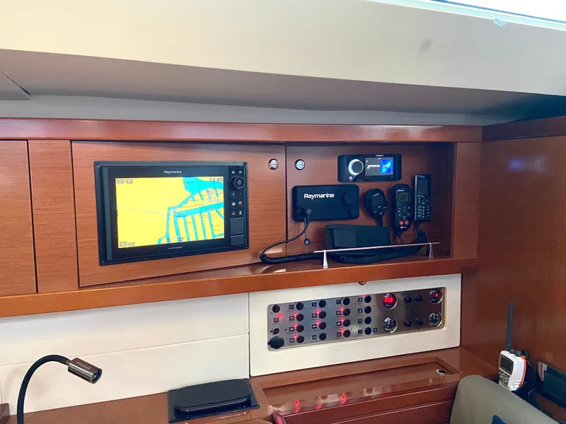 Slide: The Image of Beneteau Oceanis 58 2012 - 34