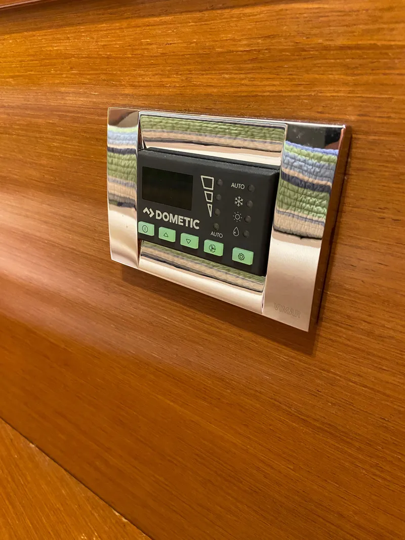 Slide: The Image of Beneteau Oceanis 58 2012 - 44