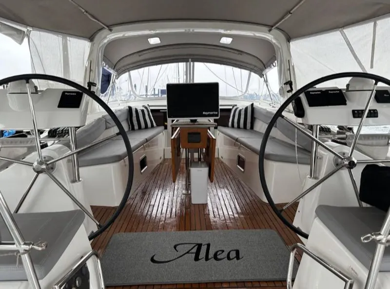 Slide: The Image of Beneteau Oceanis 58 2012 - 64