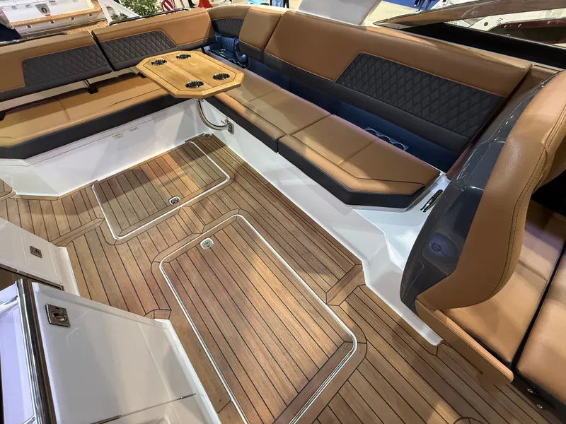 Slide: The Image of Cobalt R33 2026 - 992