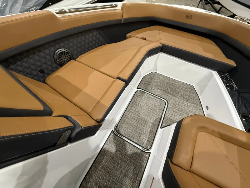 Slide: The Image of Cobalt R8 2026 - 862