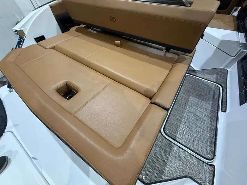 Slide: The Image of Cobalt R8 2026 - 1010