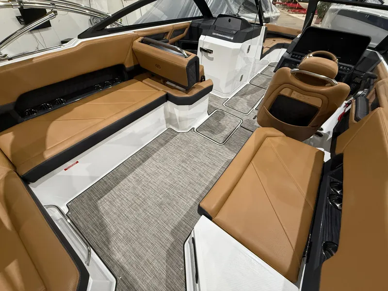 Slide: The Image of Cobalt R8 2026 - 909