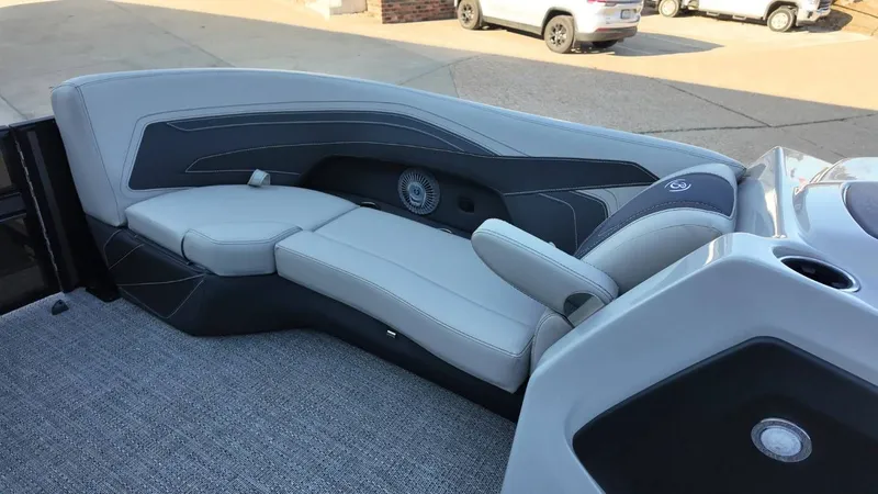 Slide: The Image of Barletta Cabrio 22UC 2026 - 26