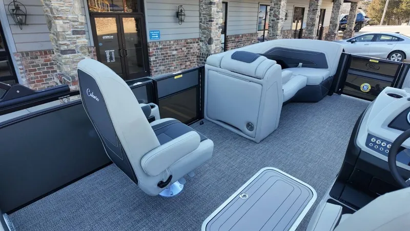 Slide: The Image of Barletta Cabrio 22UC 2026 - 39