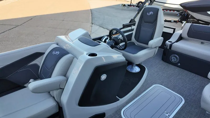 Slide: The Image of Barletta Cabrio 22UC 2026 - 41