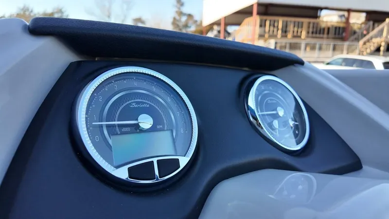 Slide: The Image of Barletta Cabrio 22UC 2026 - 44